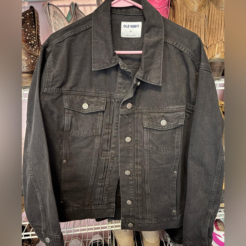Women’s black denim jacket, size Xl
